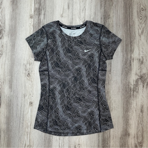 Nike Running Dri-Fit Patterned Fitted T-Shirt Black/White Size XS - Picture 2 of 9